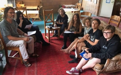 Des ados s’associent pour préparer leur matu en autodidacte